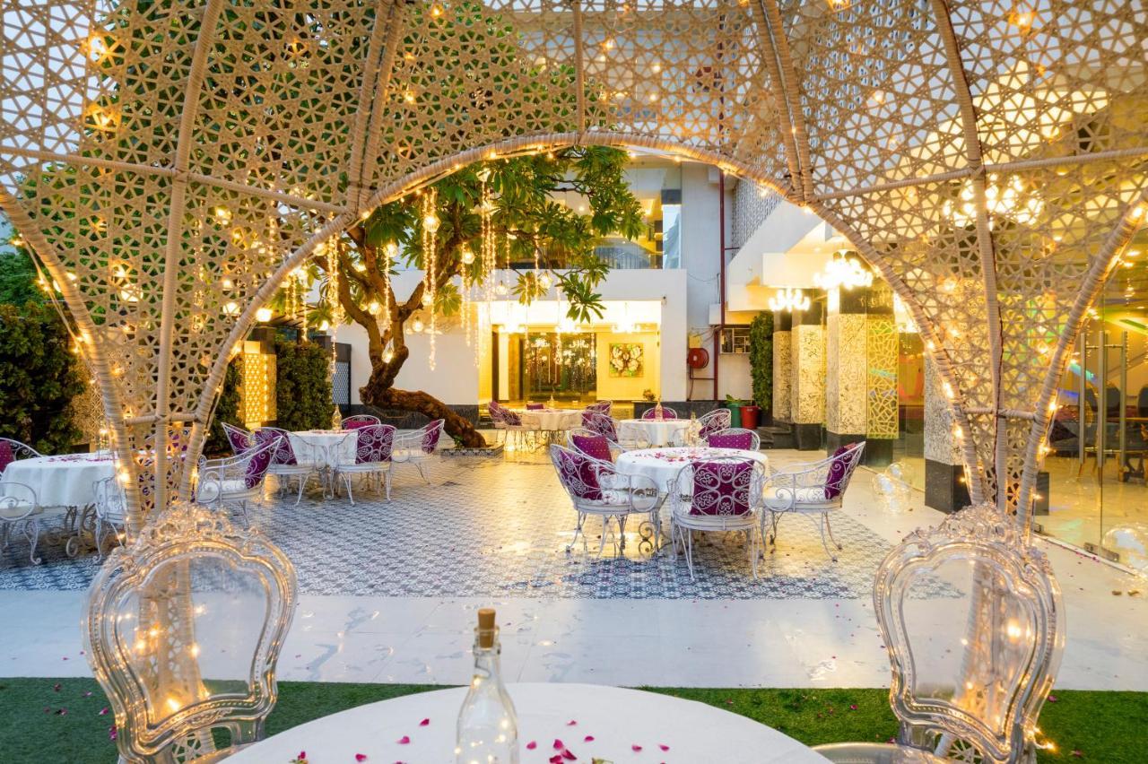 Hotel Casa Aishbagh Lucknow Exterior photo
